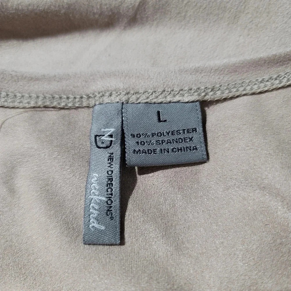 New Directions Weekend Vest Beige Faux Suede Fringe Trim Size S Never Worn - Picture 8 of 11